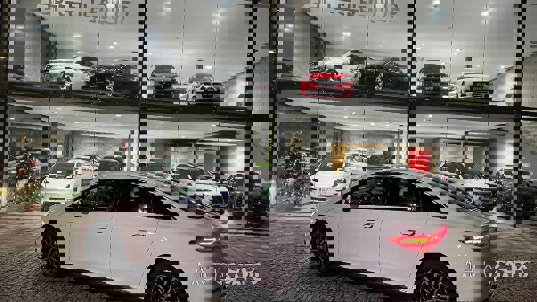 Mercedes-Benz EQE de 2025