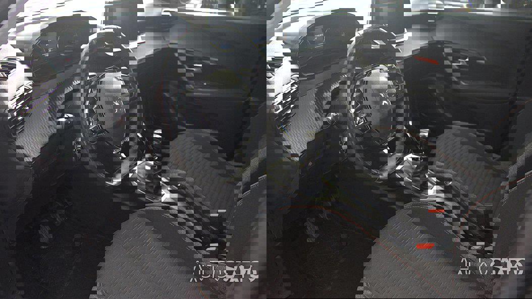 Peugeot 2008 1.2 PureTech Active Pack de 2021