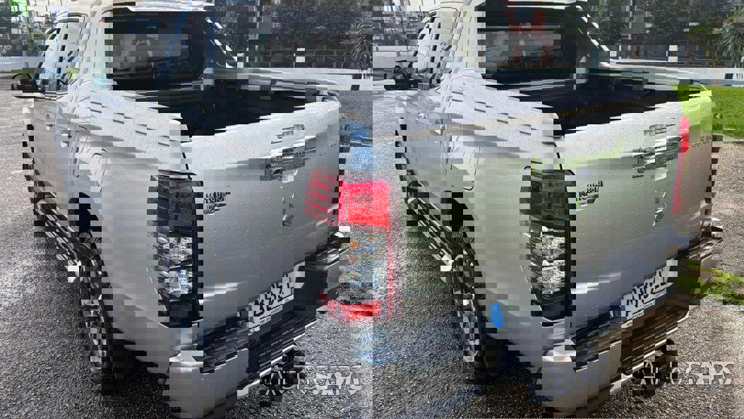 Mitsubishi L200 Strakar de 2020