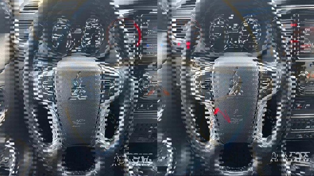 Mitsubishi L200 Strakar de 2020