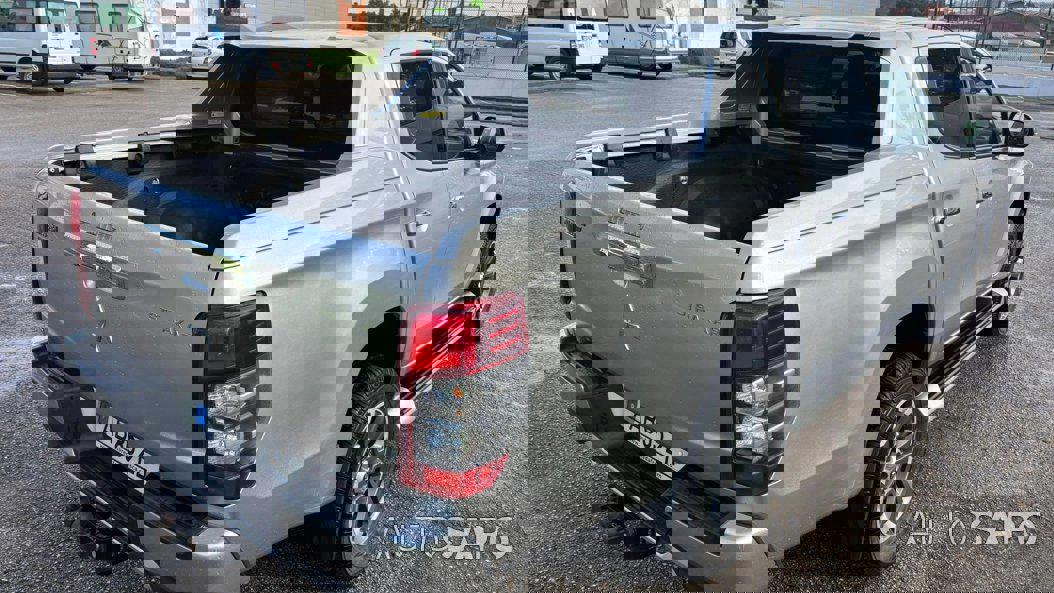 Mitsubishi L200 Strakar de 2020