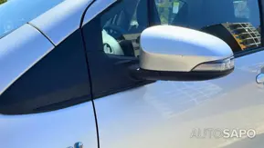 Toyota Yaris 1.5 HSD Active de 2015