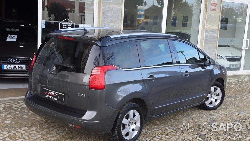 Peugeot 5008 1.2 PureTech Allure de 2016