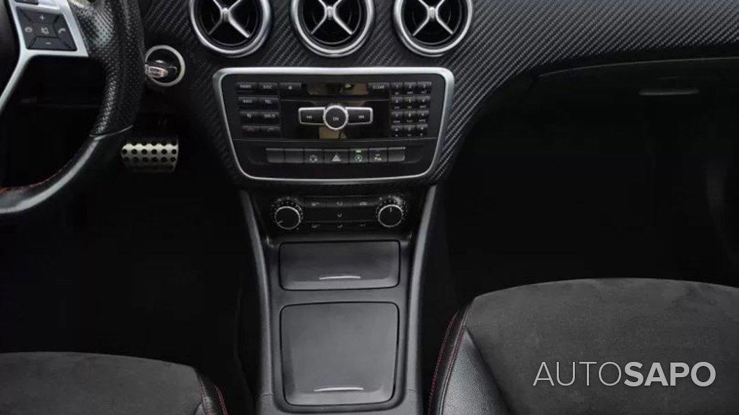 Mercedes-Benz Classe A 180 CDi BlueEfficiency AMG Line Aut. de 2015