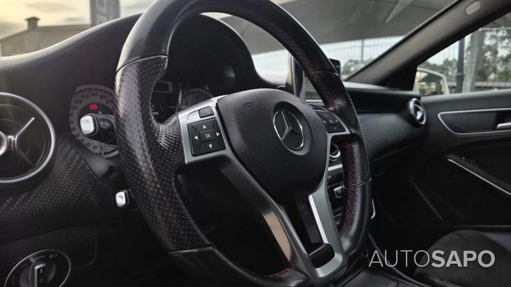 Mercedes-Benz Classe A 180 CDi BlueEfficiency AMG Line Aut. de 2015