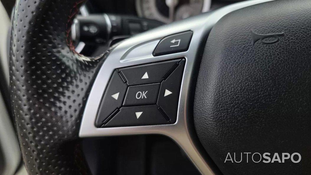 Mercedes-Benz Classe A 180 CDi BlueEfficiency AMG Line Aut. de 2015