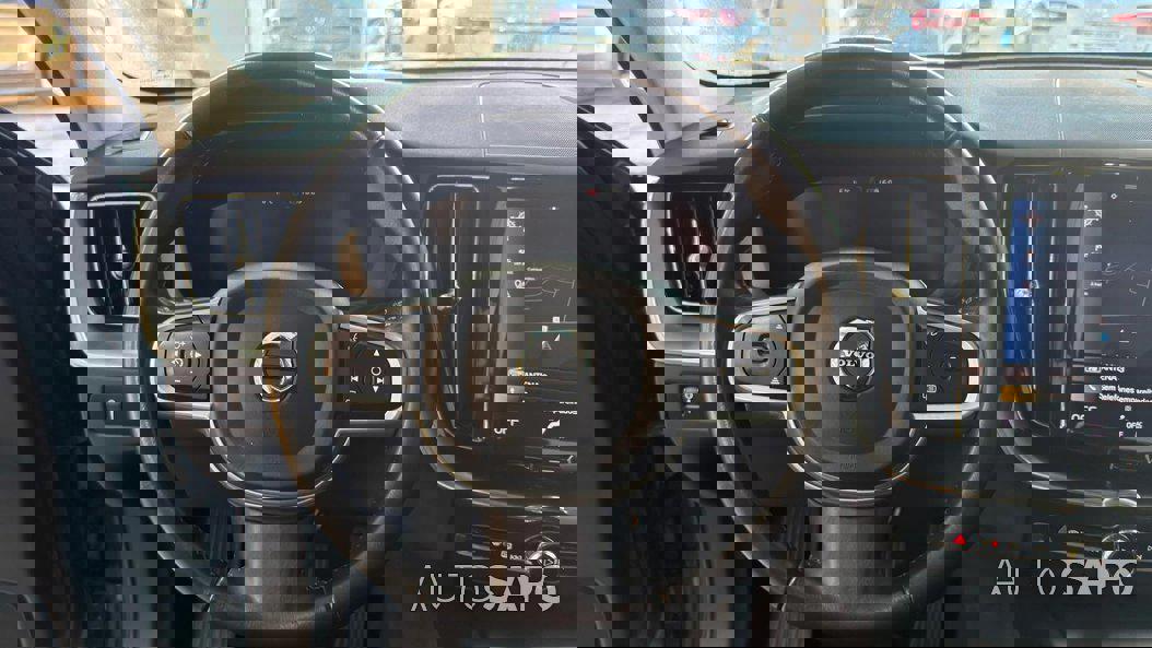 Volvo XC60 2.0 B4 Momentum Plus Geartronic de 2021