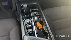 Volvo XC60 2.0 B4 Momentum Plus Geartronic de 2021