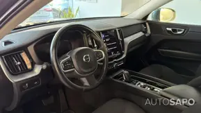 Volvo XC60 2.0 B4 Momentum Plus Geartronic de 2021