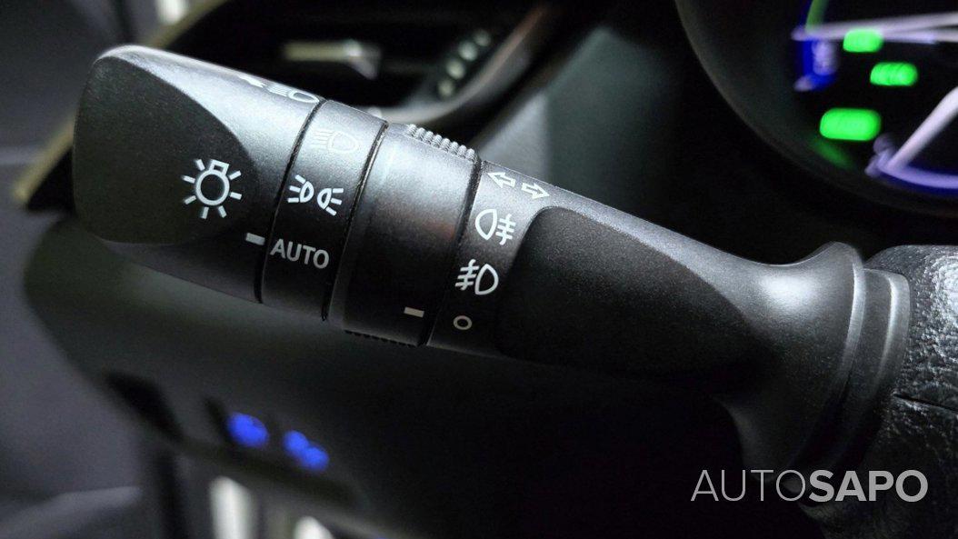 Toyota C-HR 1.8 HSD Lounge de 2018