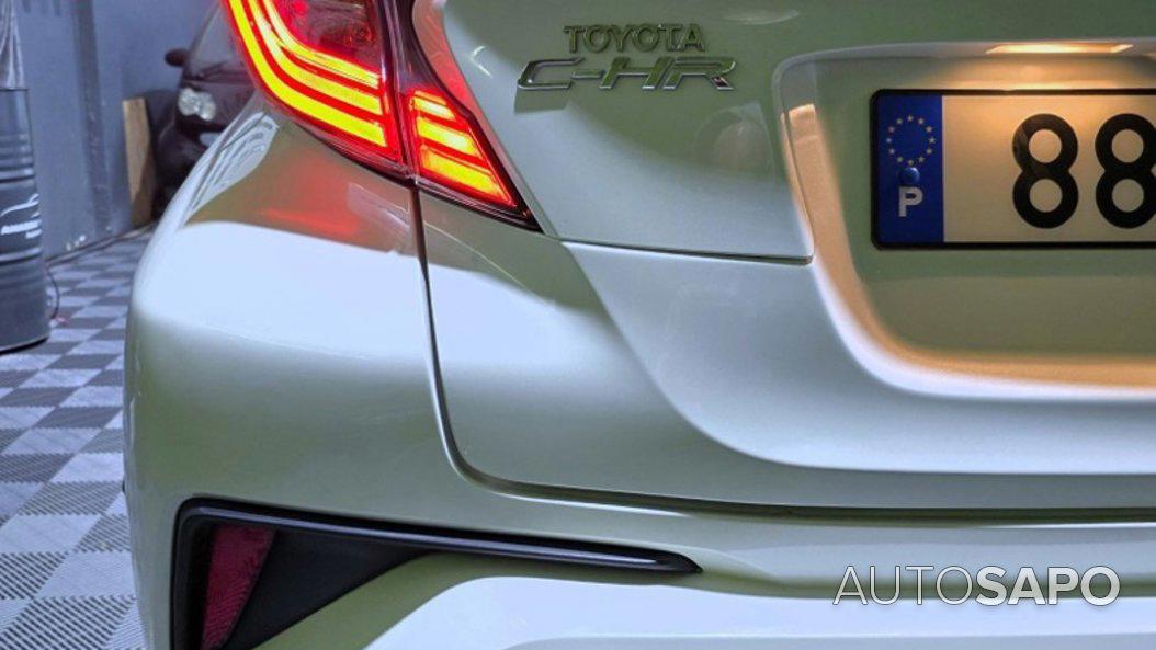 Toyota C-HR 1.8 HSD Lounge de 2018