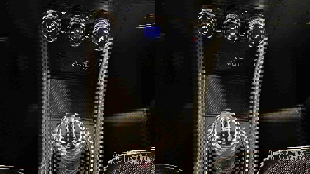 Renault Captur 1.0 TCe 100 Bi-Fuel techno de 2024