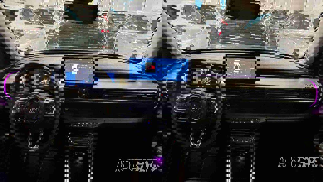 Jeep Avenger 54 kWh Summit de 2025