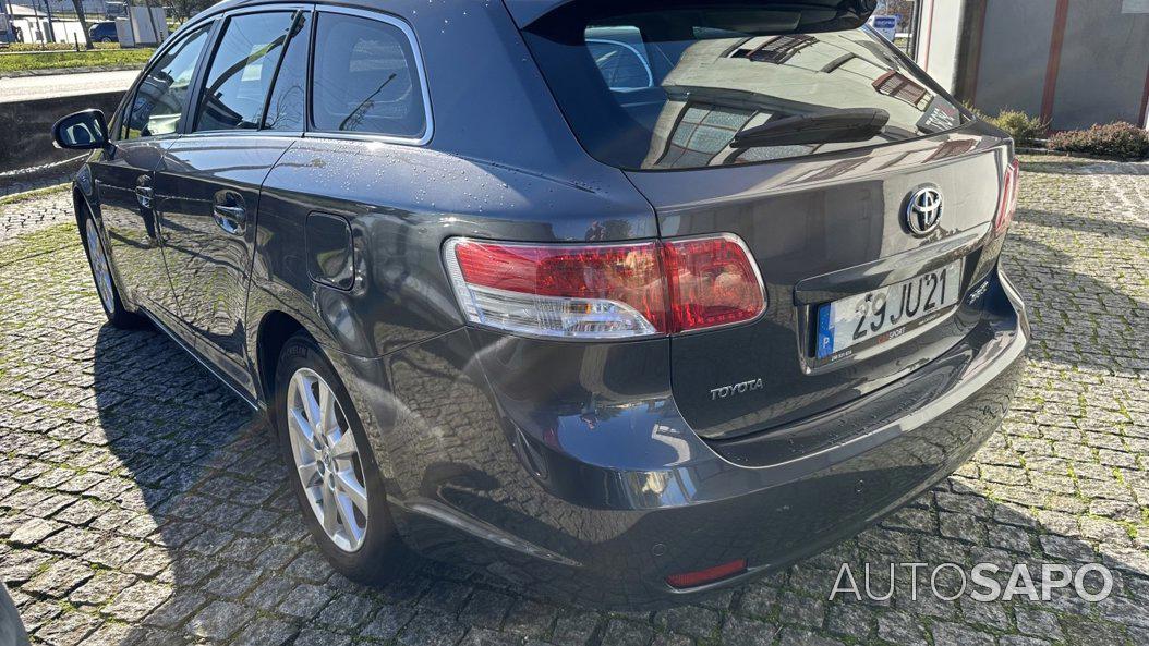 Toyota Avensis de 2010