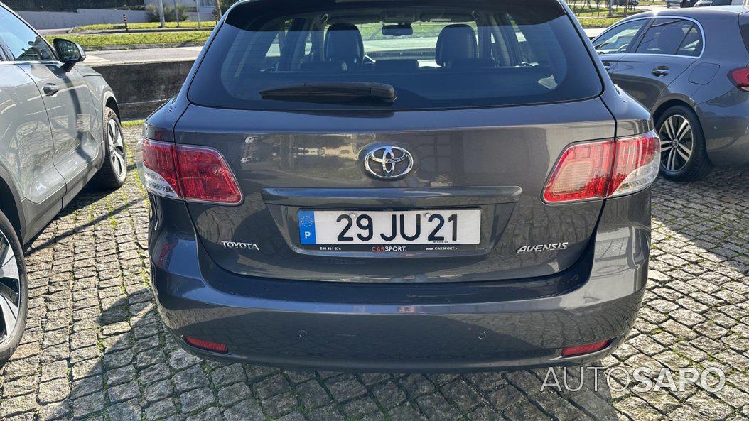 Toyota Avensis de 2010