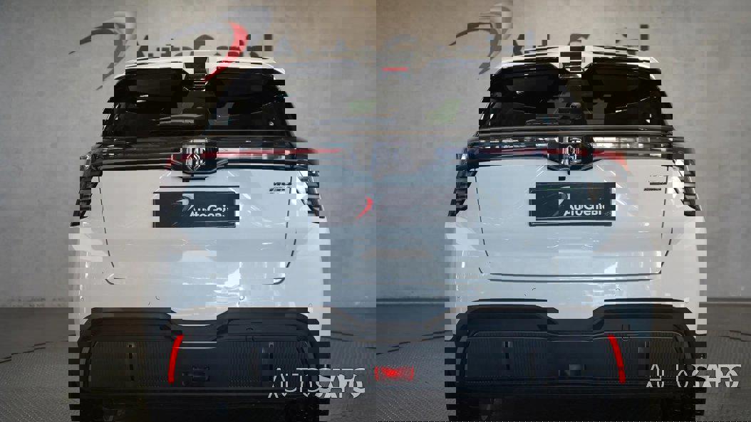 MG MG4 64 kWh Luxury de 2025