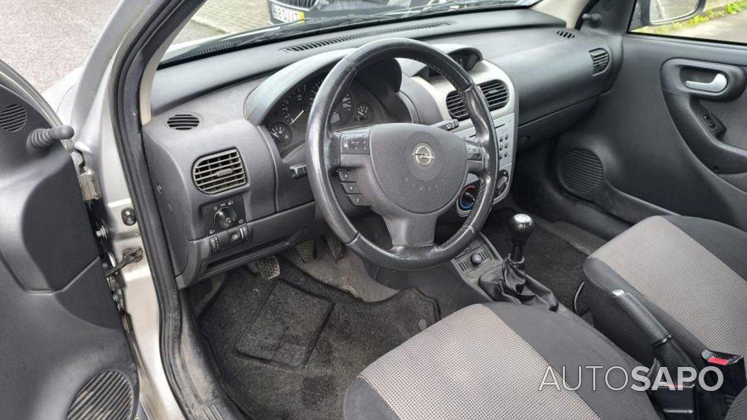 Opel Corsa 1.2 16V Cosmo de 2004