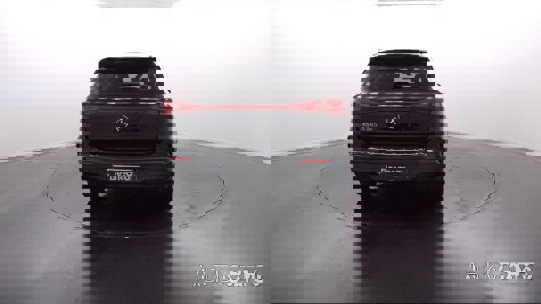 Mercedes-Benz EQA de 2025