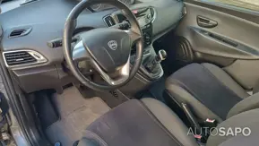 Lancia Ypsilon 1.2 S&S Urban de 2012