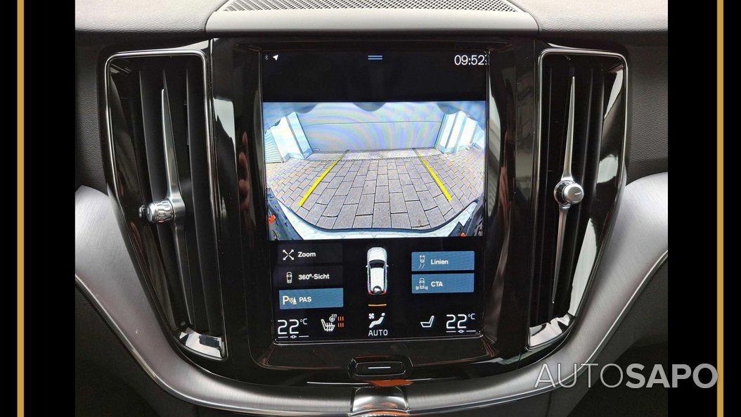 Volvo XC60 2.0 B4 Momentum Plus Geartronic de 2021