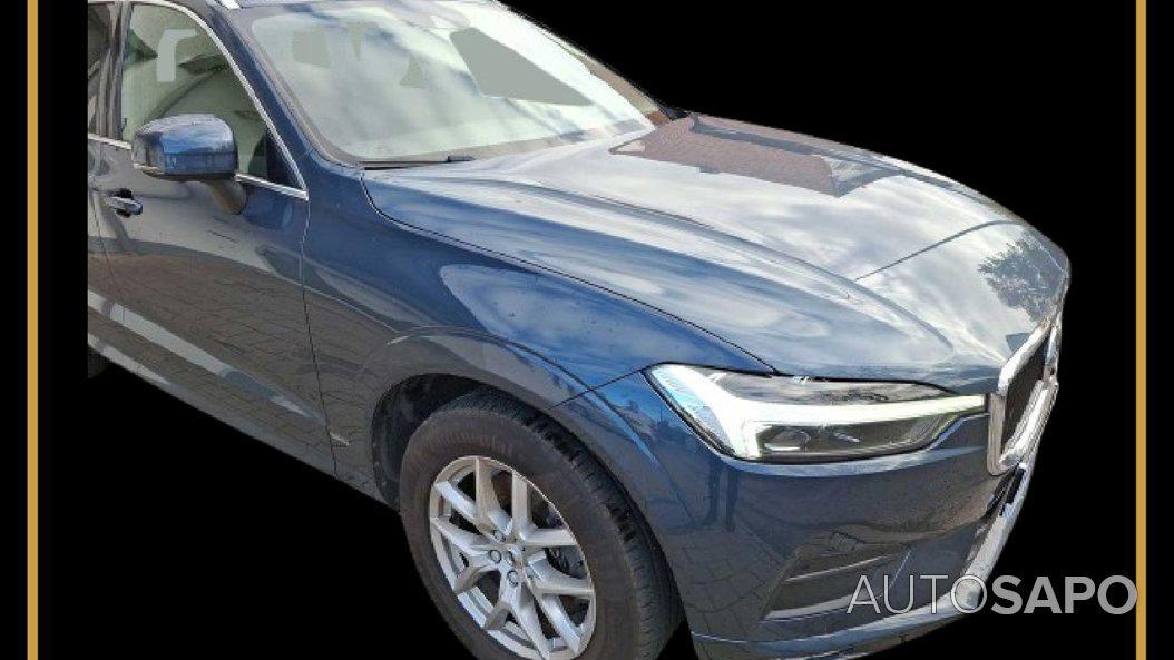 Volvo XC60 2.0 B4 Momentum Plus Geartronic de 2021