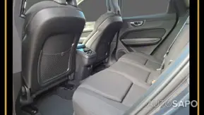 Volvo XC60 2.0 B4 Momentum Plus Geartronic de 2021