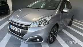 Peugeot 208 1.2 PureTech Life Signature de 2018