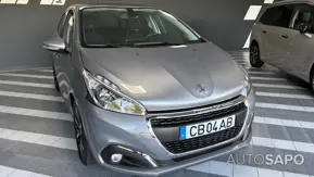 Peugeot 208 1.2 PureTech Life Signature de 2018