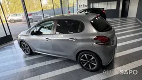 Peugeot 208 1.2 PureTech Life Signature de 2018