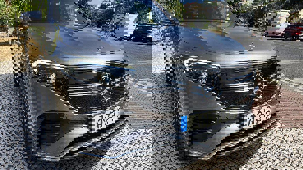 Mercedes-Benz EQB de 2021