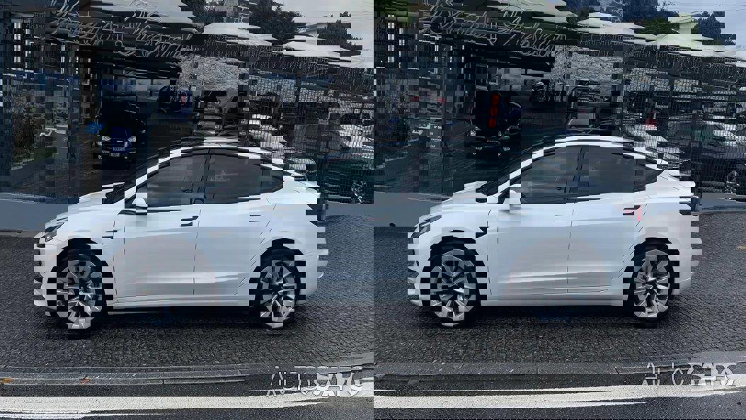 Tesla Model 3 Standard Range Plus RWD de 2022