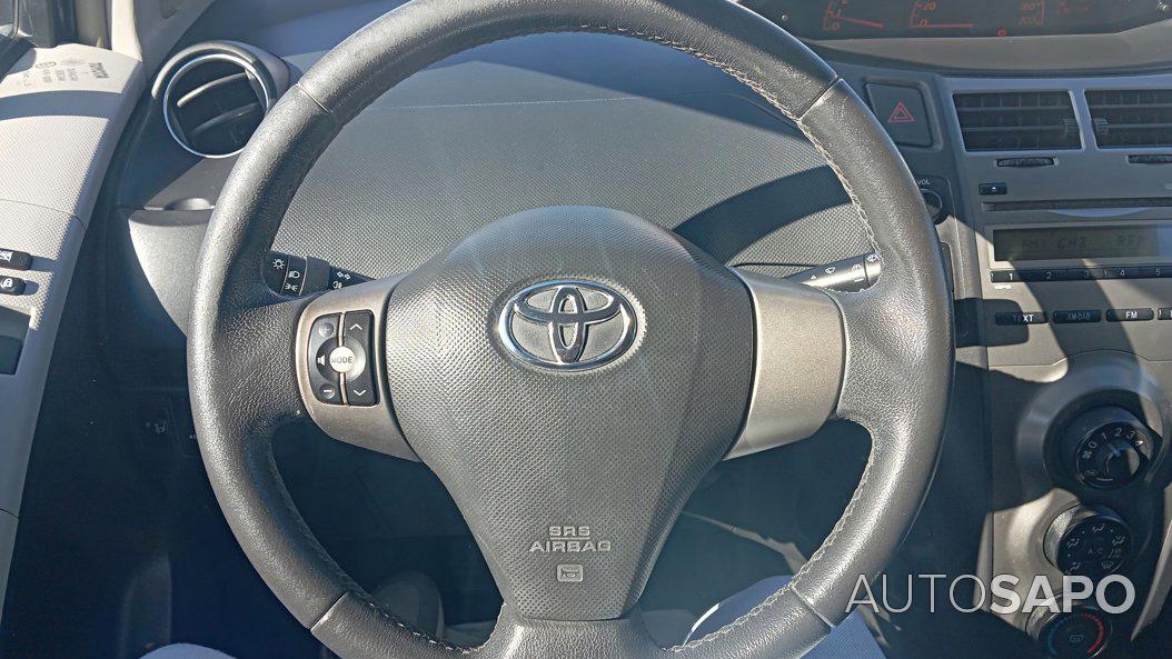 Toyota Yaris 1.0 VVT-i AC de 2010