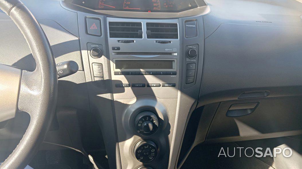 Toyota Yaris 1.0 VVT-i AC de 2010