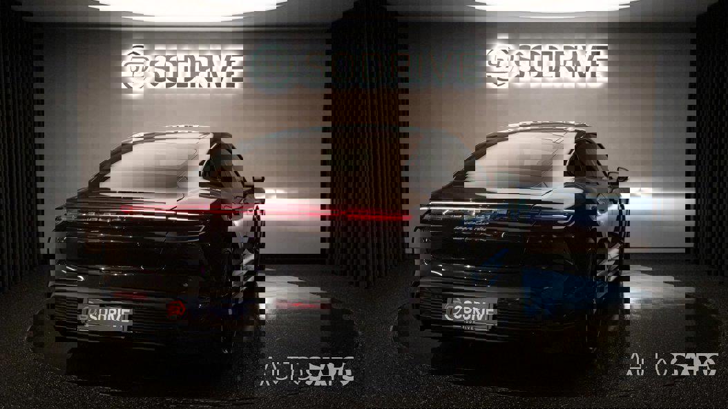 Porsche Taycan Turbo de 2020