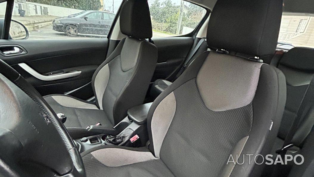 Peugeot 308 1.6 HDi Executive CVM6 de 2010