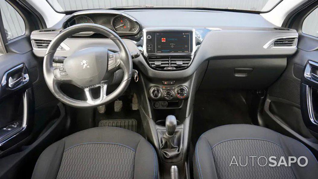 Peugeot 208 1.2 PureTech Style de 2018