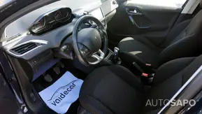 Peugeot 208 1.2 PureTech Style de 2018