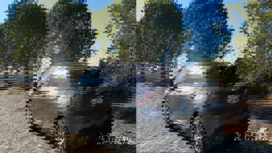 MG MG4 64 kWh Luxury de 2023