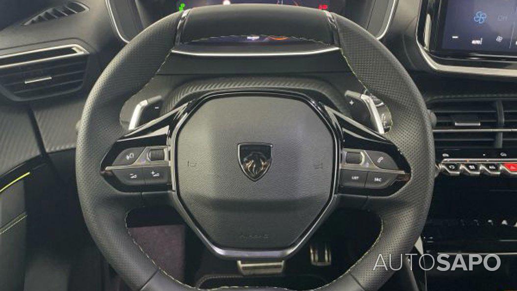 Peugeot 208 1.2 PureTech GT EAT8 de 2025