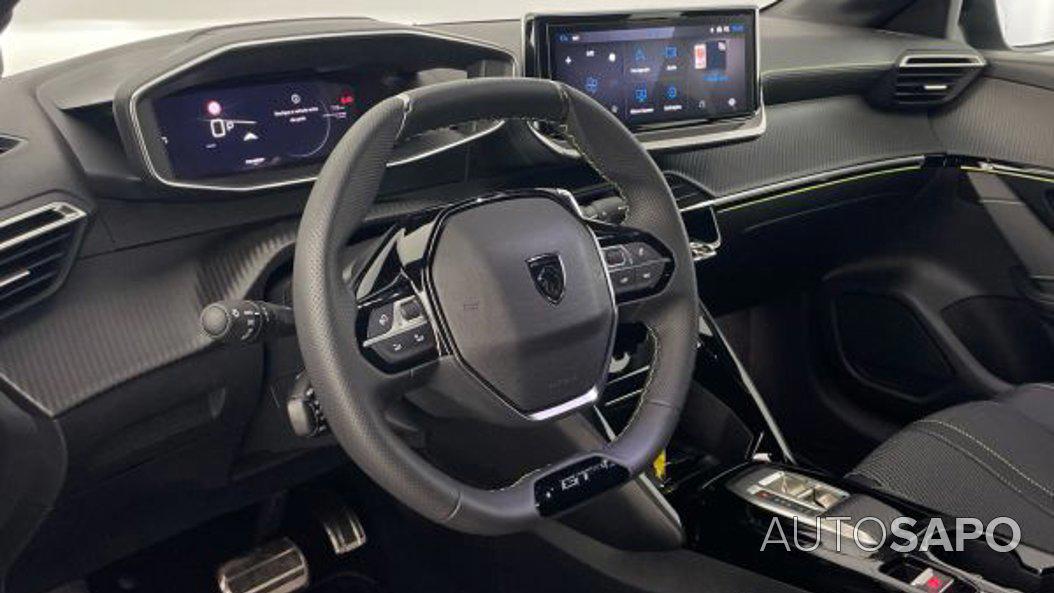 Peugeot 208 1.2 PureTech GT EAT8 de 2025