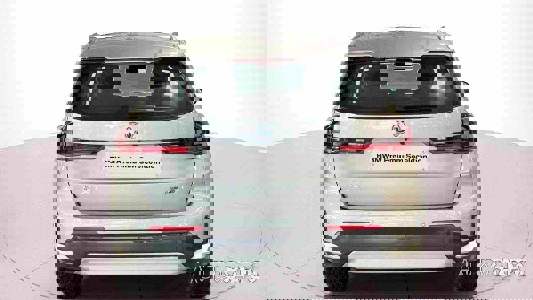 BMW iX1 eDRIVE20 de 2025