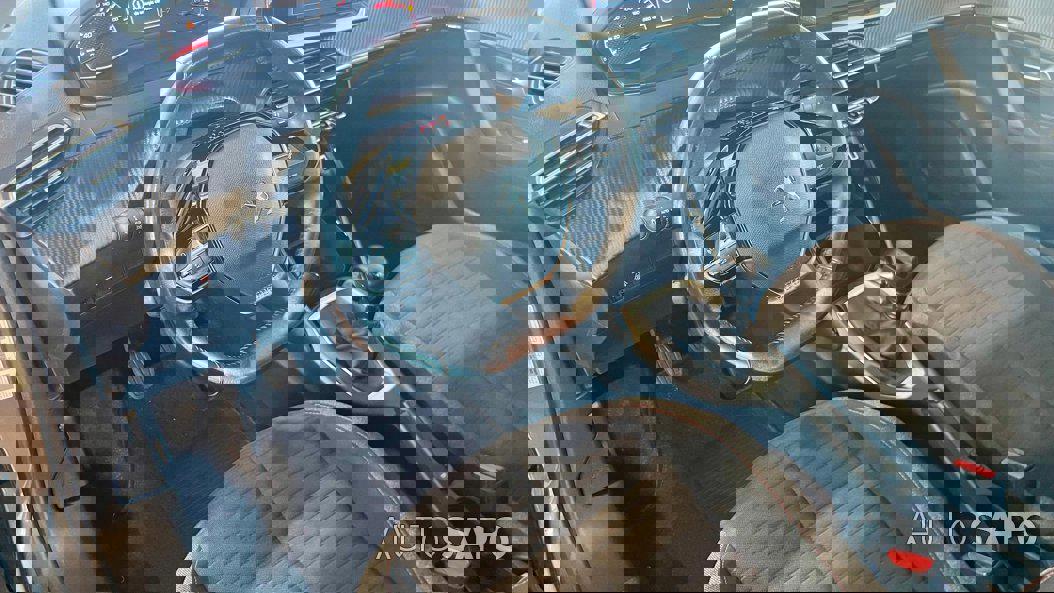 Peugeot 2008 1.2 PureTech Active Pack de 2020