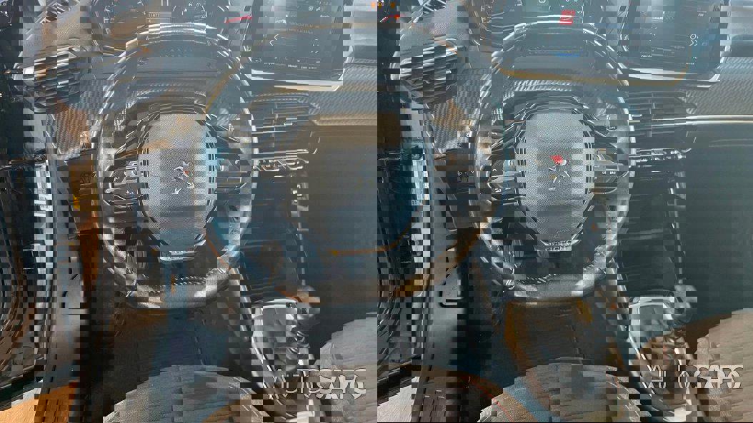 Peugeot 2008 1.2 PureTech Active Pack de 2020