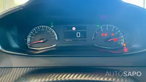 Peugeot 2008 1.2 PureTech Active Pack de 2020