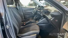 Peugeot 2008 1.2 PureTech Active Pack de 2020