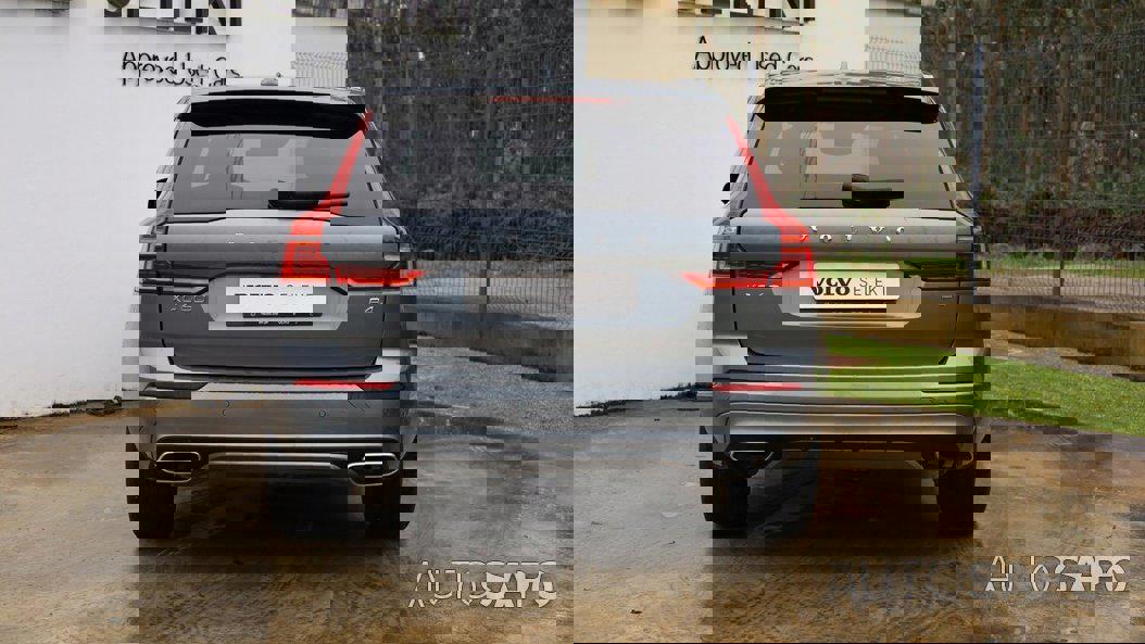 Volvo XC60 2.0 B4 R-Design de 2021