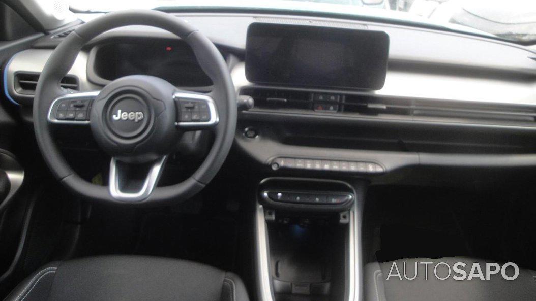 Jeep Avenger 54 kWh Summit de 2024