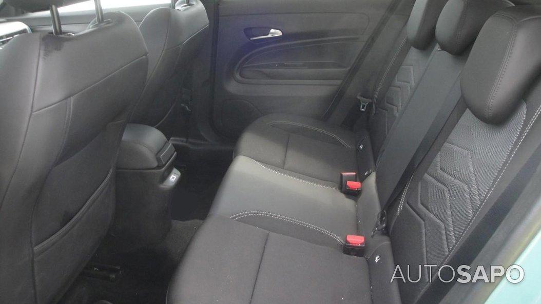 Jeep Avenger 54 kWh Summit de 2024