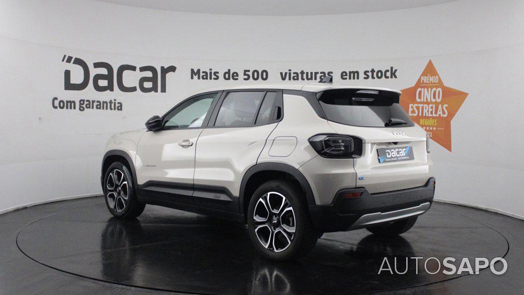 Jeep Avenger 54 kWh Summit de 2024