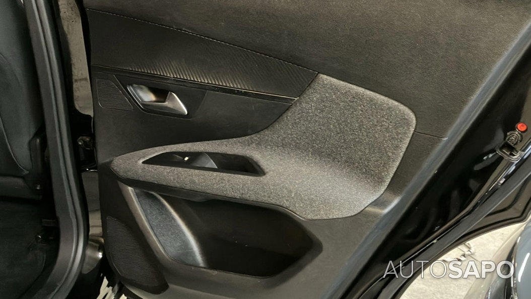 Peugeot 3008 1.2 PureTech Active Pack de 2019